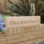 House-signs-oak