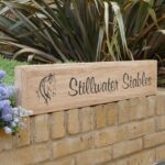 Oak-stable-signs