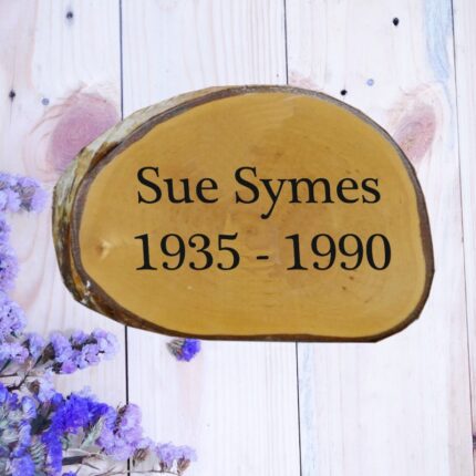 Small-wood-slice-memorial-plaque