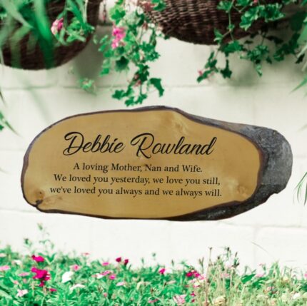 Wooden-Memorial-Tree-Plaques-Snobs-Signs