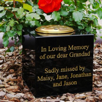 Granite-memorials-uk-snobs-signs